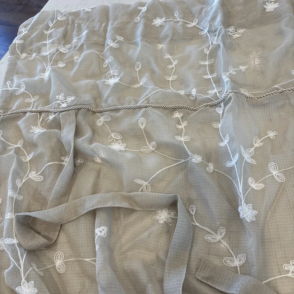 Curtain‎ Panels (2) Sheer Beige White Embroidered Balloon Style 39x63 Boho Girly